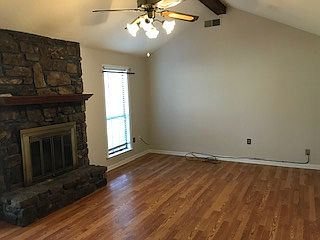 4th image of 3219 Elmore Park Rd