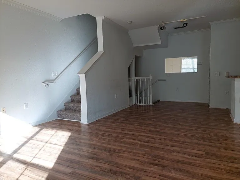 6125 Metrowest Blvd — Photo 6