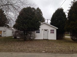 502 S Oak St, Evart, MI