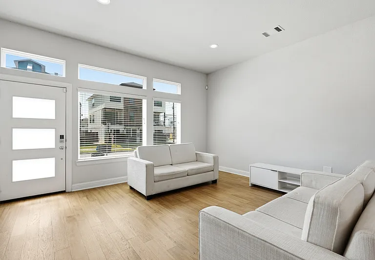 3205 Forest Park Blvd #1 — Photo 7