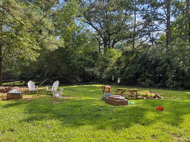 2506 Kingsley Dr NE — Photo 35