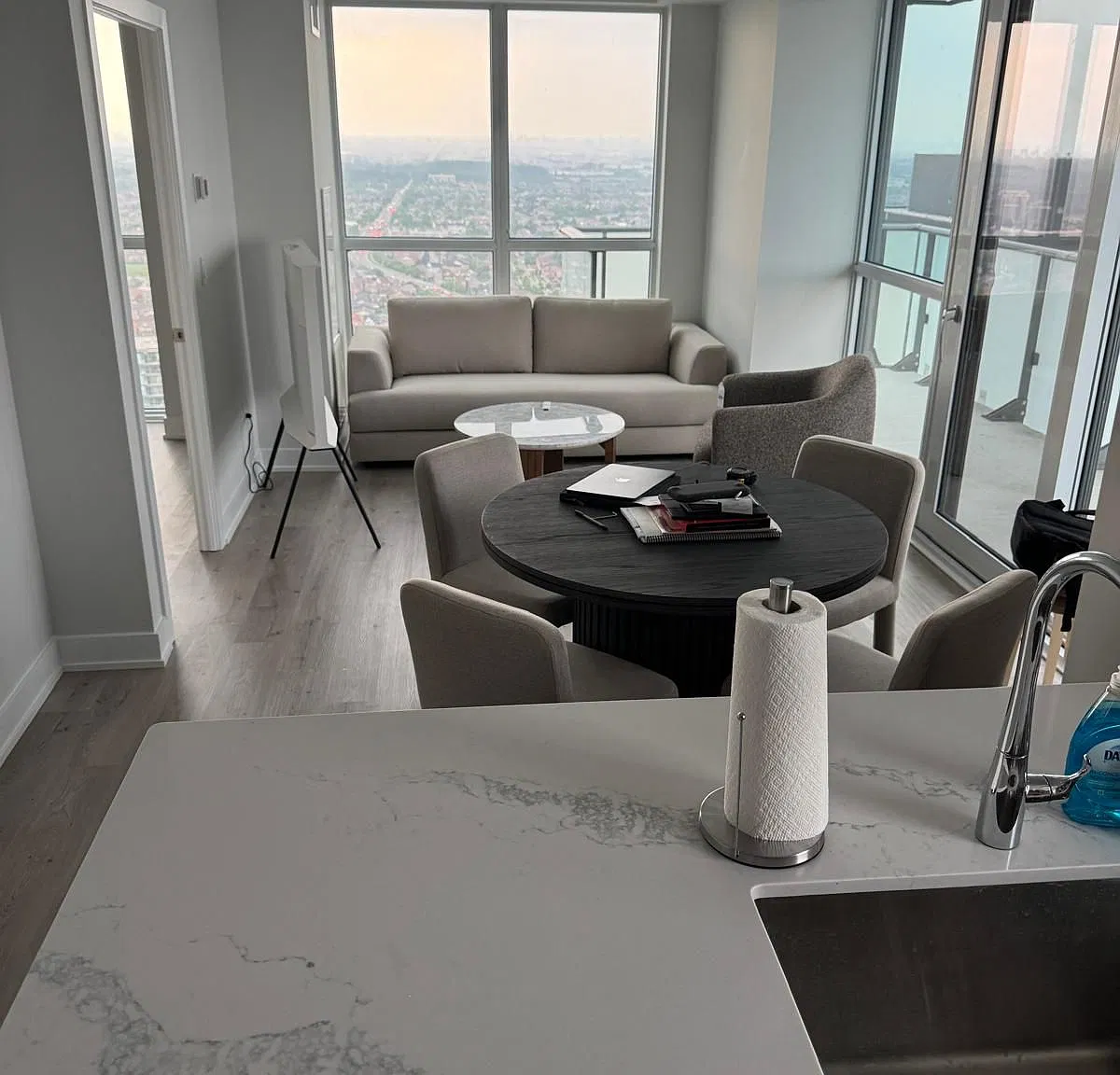 3 bed, $3,000 — Photo 4