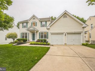 3 Brentwood Dr, Burlington, NJ 08016