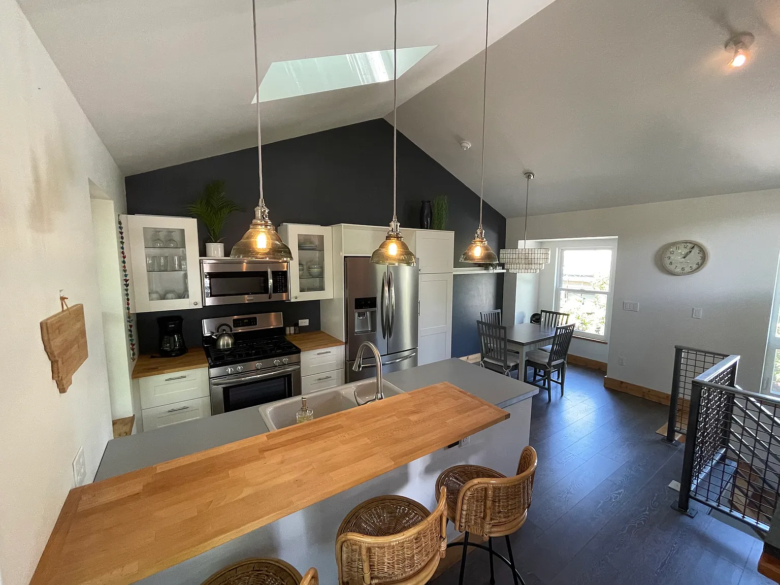1 bed, $2,500 — Photo 2