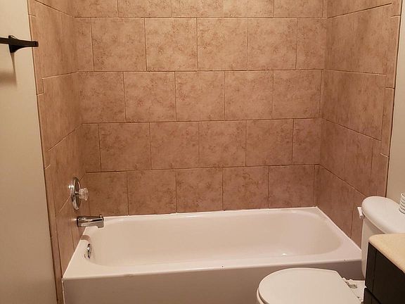 5th image of 819 N 41st St #4