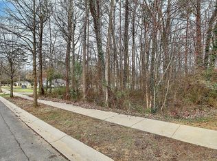 500 Dawn Cir, Charlotte, NC 28213