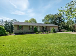 5732 Caroland Cir, Canal Fulton, OH 44614