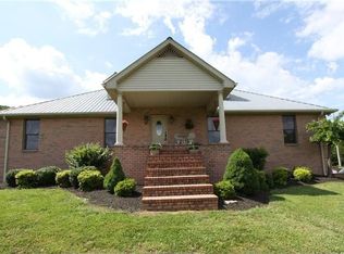 94 McKinney Rd, Gordonsville, TN 38563