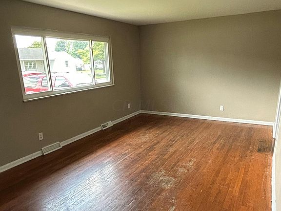 2nd image of 3590 E Deshler Ave