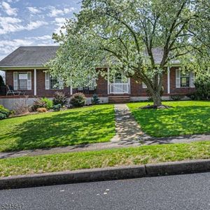 26 Melissa Dr, North Haledon, NJ, 07508