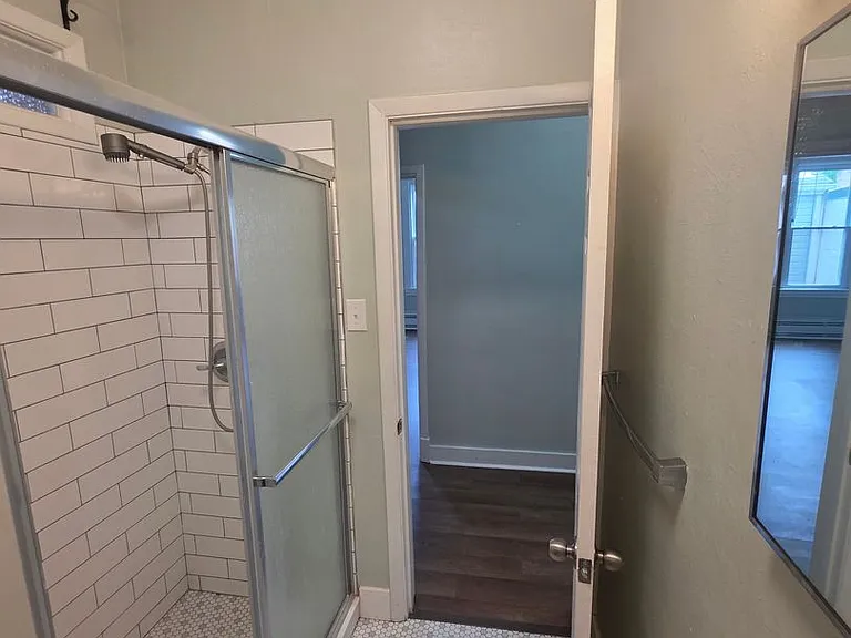 425 Walnut Street (Full Service) — Photo 29