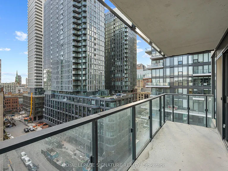 47 Mutual St #1002 — Photo 23