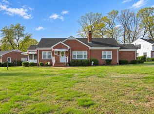 300 Forest Rd, Oxford, NC 27565