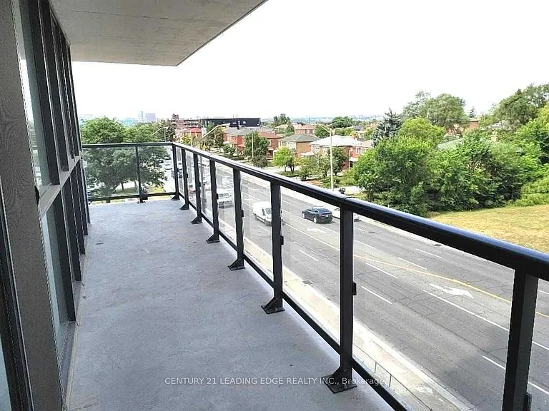 1461 Lawrence Ave W #302 — Photo 4