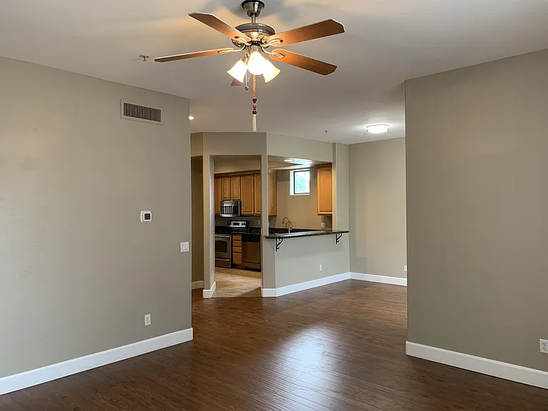 13616 N Hamilton Dr #105 — Photo 3