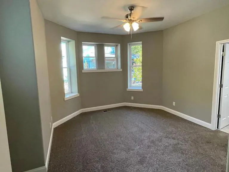453 S Main Ave — Photo 7