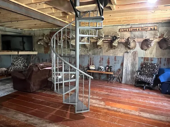 27113 State Highway T, Excello, MO 65247