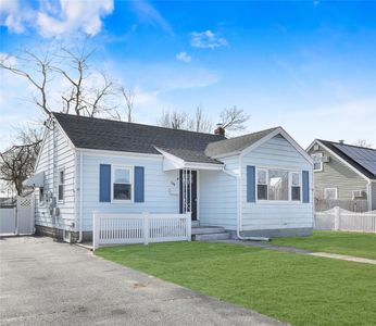 340 Earle Street, Central Islip, NY, 11722