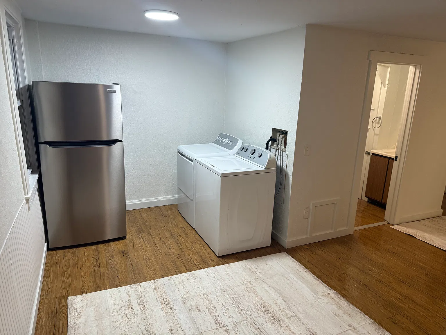 2 bed, 800 sqft, $1,650 — Photo 2