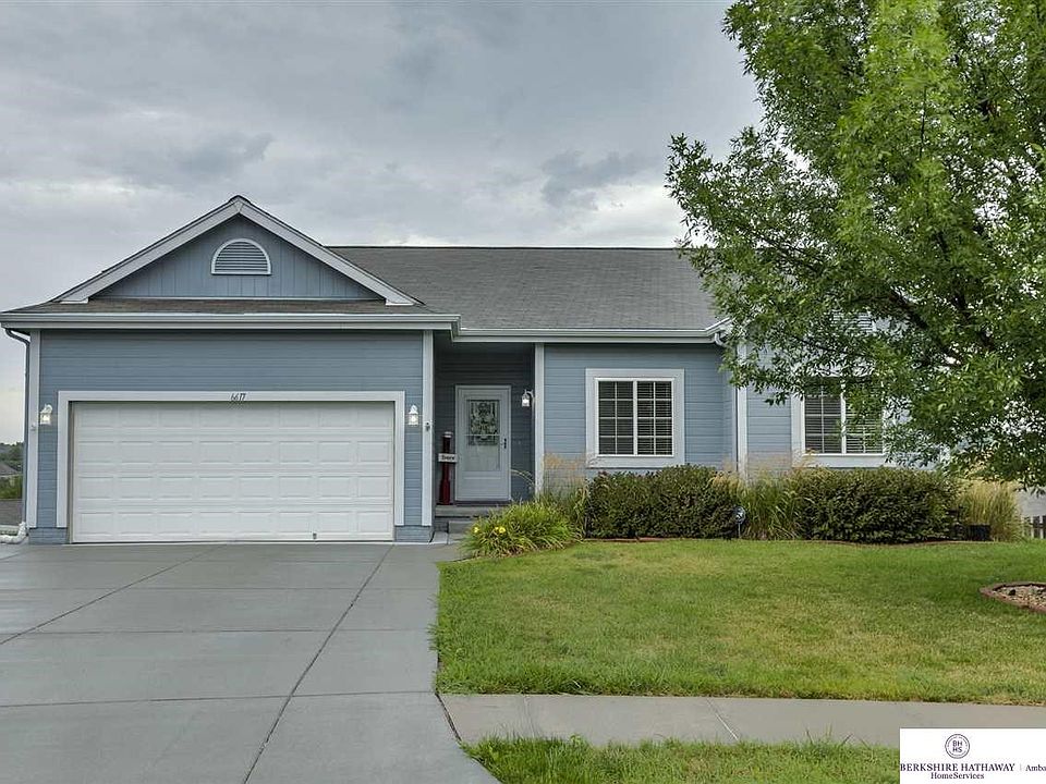 1st image of 6617 N 149th St