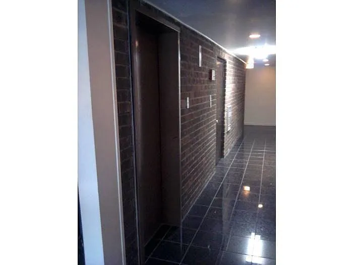 LOBBY - 336 Lathrop Ave #304