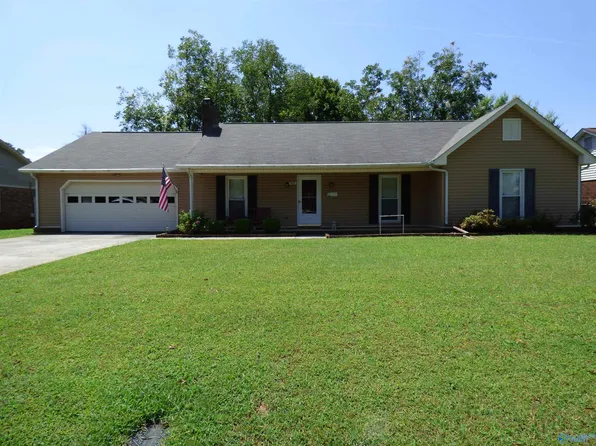 2215 Brighton St SW, Decatur, AL 35603