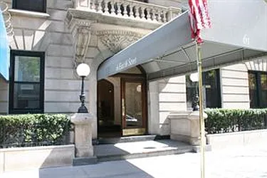 61 East 86th Street in Carnegie Hill