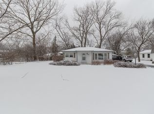 350 Sunrise Ave, Willowbrook, IL 60527