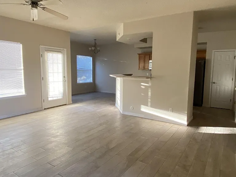 600 Missy Ct — Photo 4