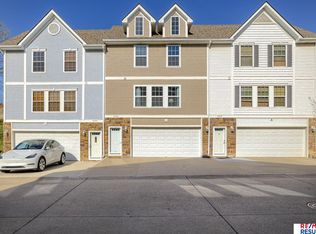 4206 N 147th Plz, Omaha, NE 68116