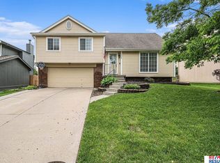 15367 Binney St, Omaha, NE 68116