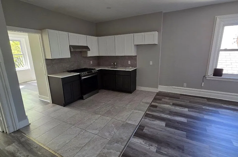 53 9th Ave #1