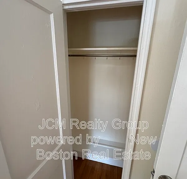11 Victory Rd — Photo 4