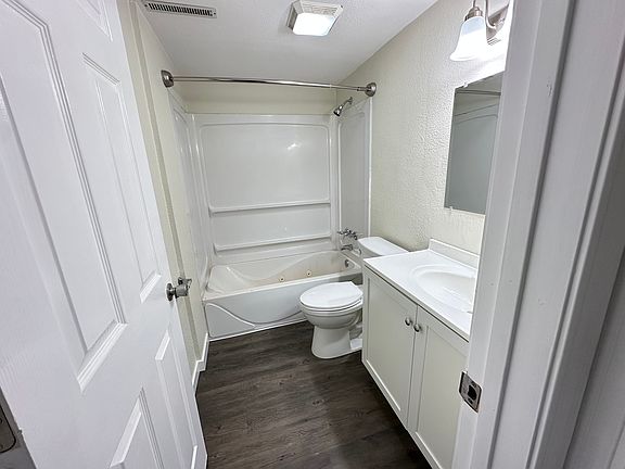 4th image of 1119 3rd St SW APT 1