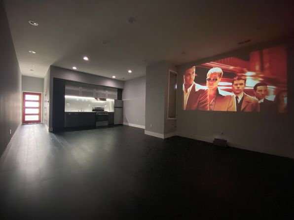 1455 S Van Ness Ave #5