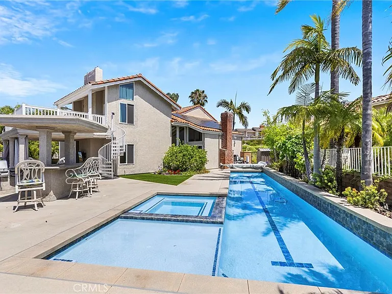 22931 Calle Azorin — Photo 3