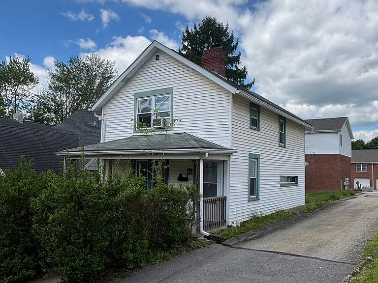 37 Rural Ave — Photo 2