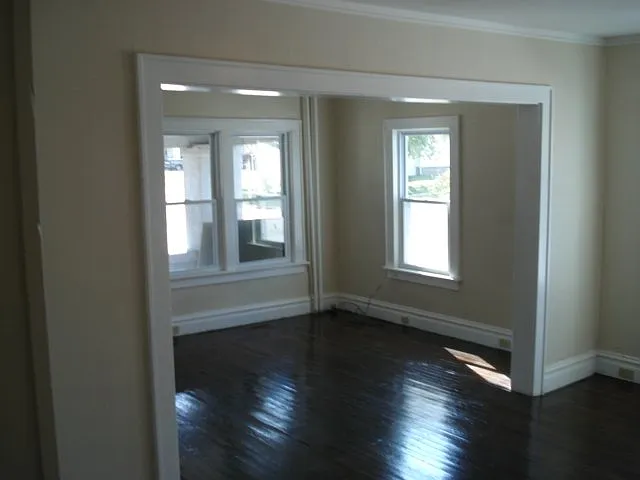 1037 Beard St #1 — Photo 8