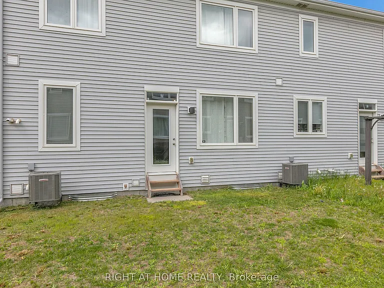 46 Focality Cres — Photo 27
