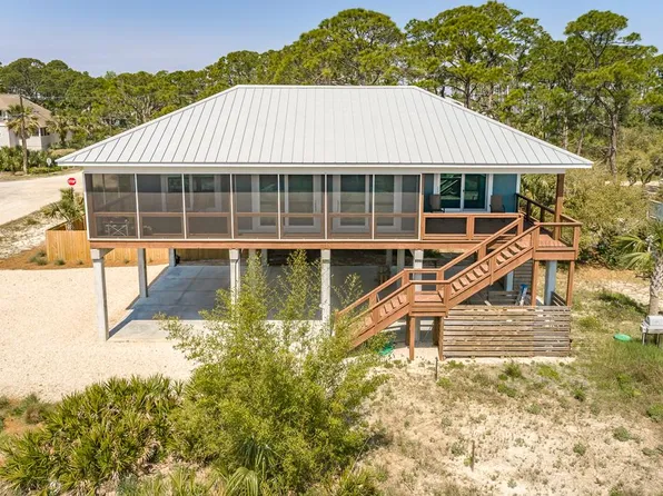600 E Pine Ave, Saint George Island, FL 32328