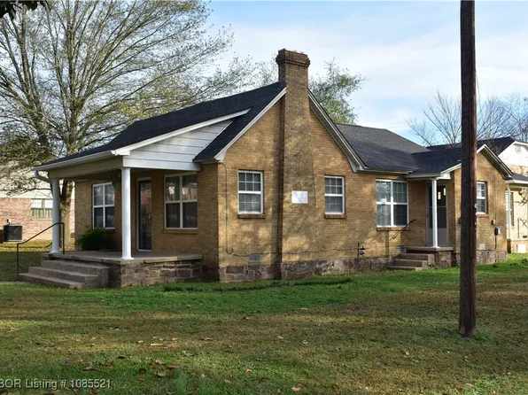 280 W 4th St, Booneville, AR 72927