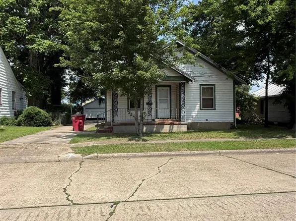 220 N Prairie St, Sikeston, MO 63801
