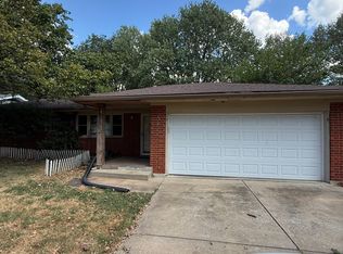 2464 S Clay Ave, Springfield, MO 65807