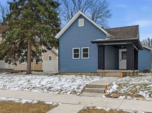 404 E Thompson St, Winchester, IN 47394