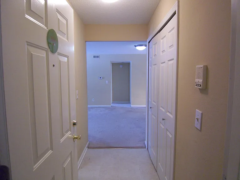 111 Fieldcrest St — Photo 12