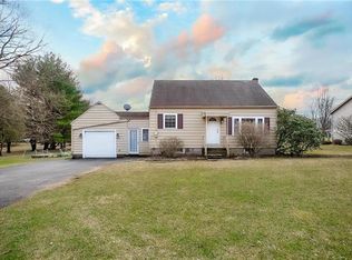2559 E Scenic Dr, Bath, PA 18014