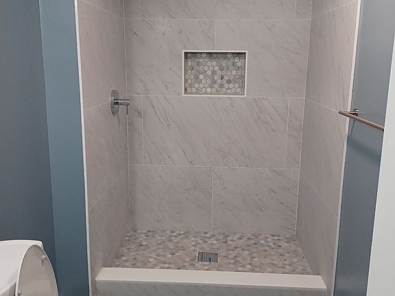 4th image of 539 S Royal Ave APT 4