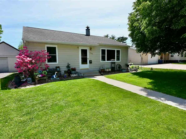 528 E Washington St, Marengo, IA 52301