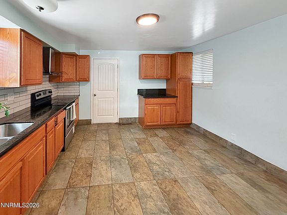 4th image of 1500 Breaker Way