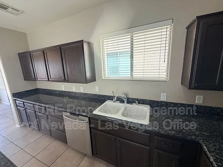 4320 Laguna Garden Ave — Photo 17